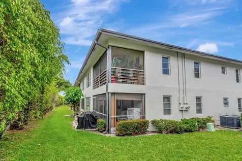 13194 Lucinda Palm Court Delray Beach FL 33484