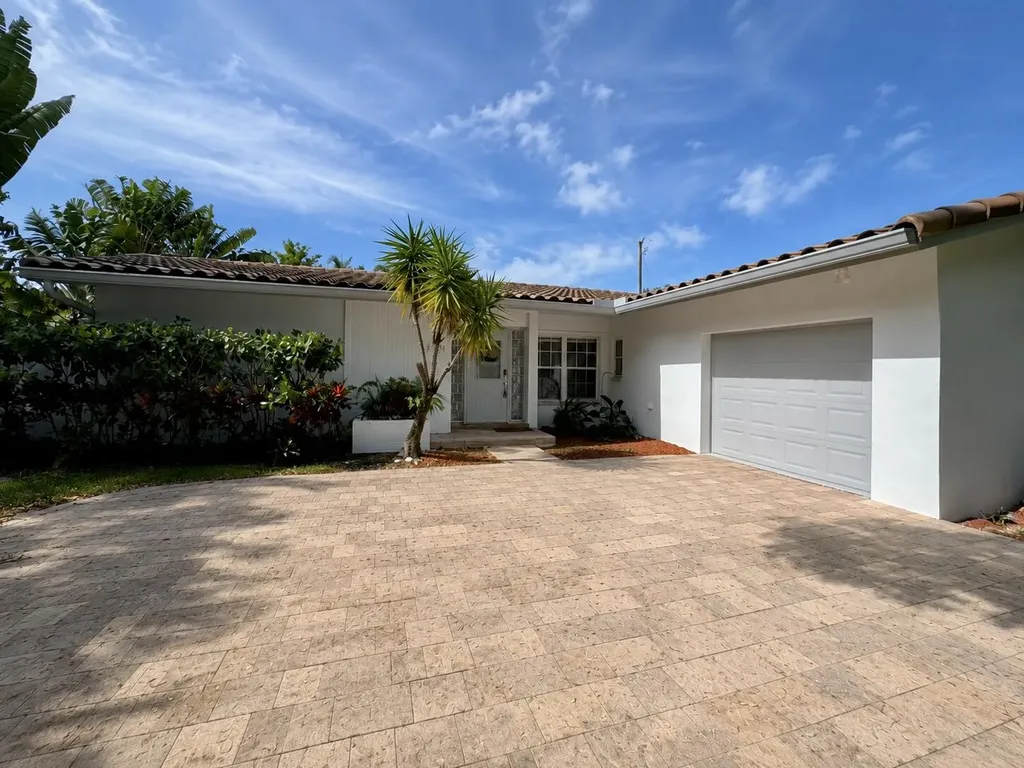 3230 Aqua Vista Drive Pompano Beach FL 33062