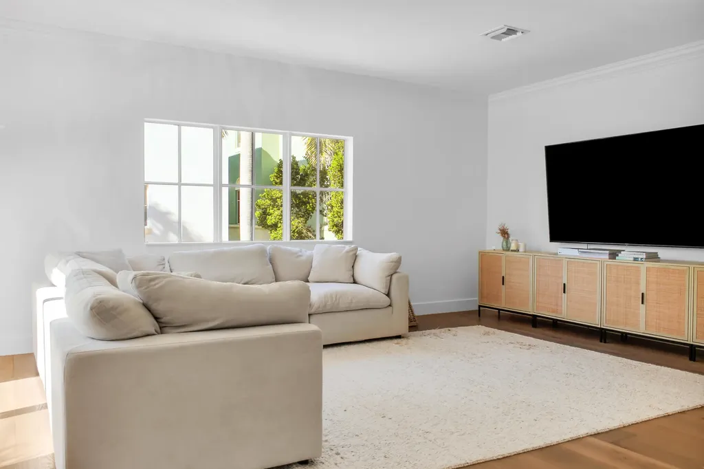 78 NW Hawthorne Place Boca Raton FL 33432