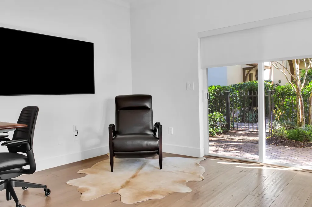 78 NW Hawthorne Place Boca Raton FL 33432