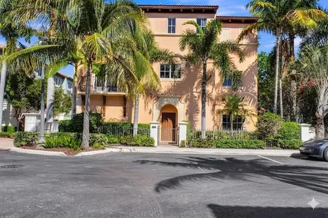 78 NW Hawthorne Place Boca Raton FL 33432