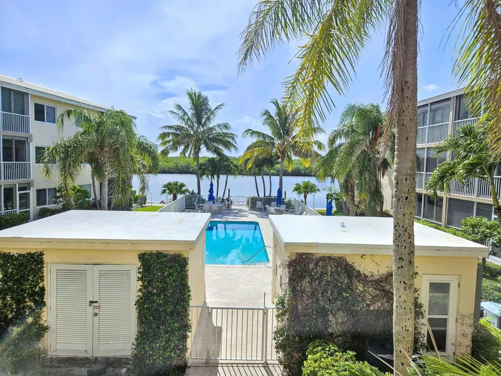 6530 N Ocean Boulevard Ocean Ridge FL 33435