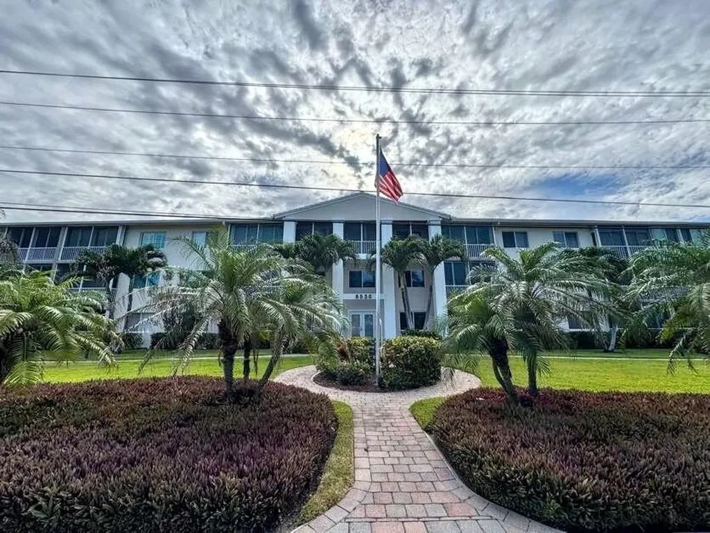 6530 N Ocean Boulevard Ocean Ridge FL 33435