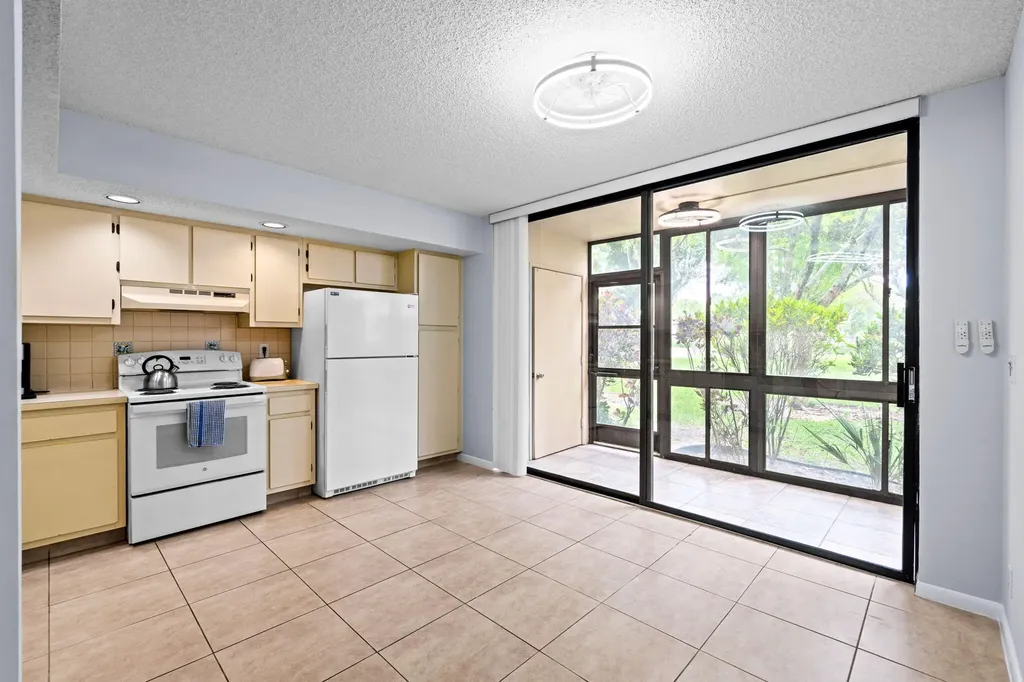 5310 Las Verdes Circle Delray Beach FL 33484
