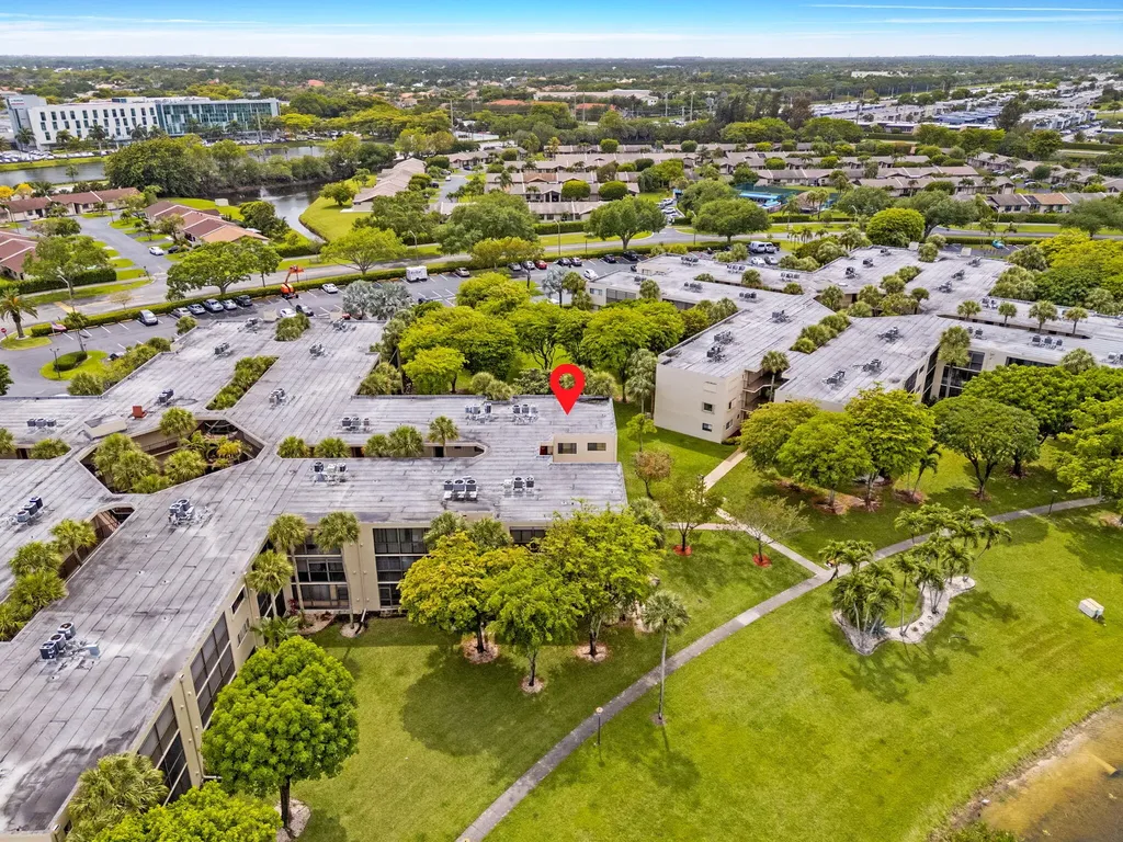 5310 Las Verdes Circle Delray Beach FL 33484