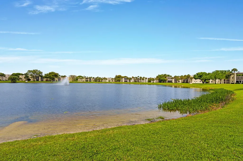 5310 Las Verdes Circle Delray Beach FL 33484