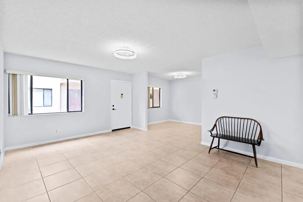 5310 Las Verdes Circle Delray Beach FL 33484