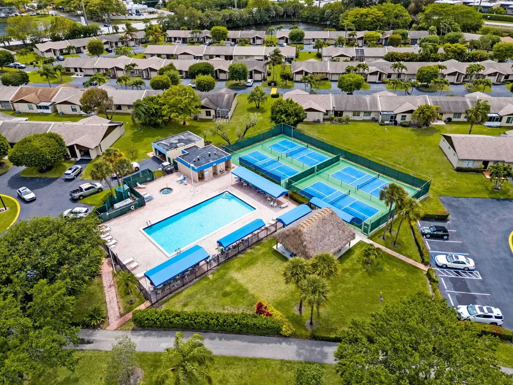5310 Las Verdes Circle Delray Beach FL 33484