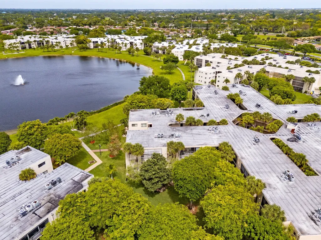 5310 Las Verdes Circle Delray Beach FL 33484