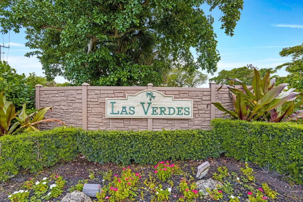 5310 Las Verdes Circle Delray Beach FL 33484