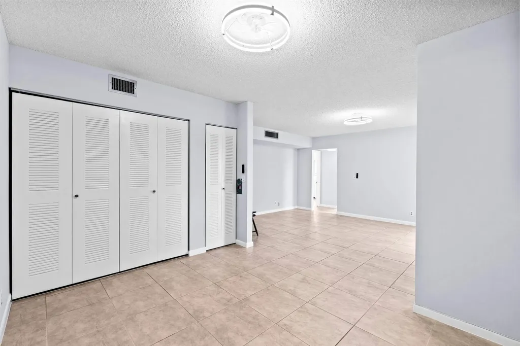 5310 Las Verdes Circle Delray Beach FL 33484