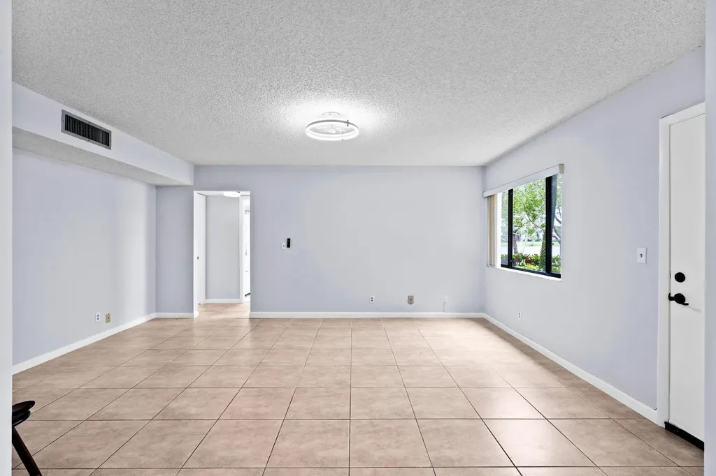 5310 Las Verdes Circle Delray Beach FL 33484