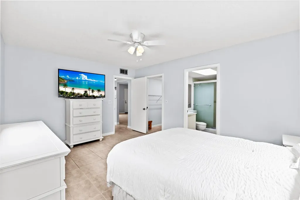 5310 Las Verdes Circle Delray Beach FL 33484