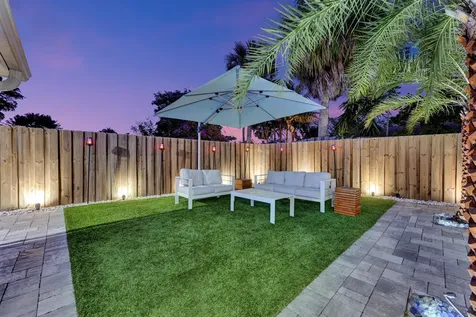 707 W Boulevard Chatelaine Delray Beach FL 33445
