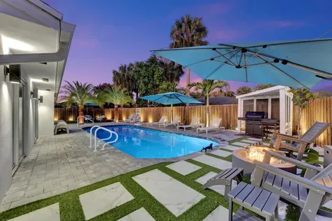 707 W Boulevard Chatelaine Delray Beach FL 33445