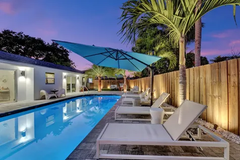 707 W Boulevard Chatelaine Delray Beach FL 33445