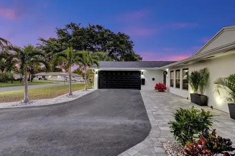 707 W Boulevard Chatelaine Delray Beach FL 33445