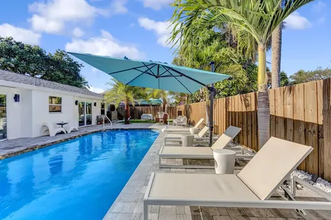 707 W Boulevard Chatelaine Delray Beach FL 33445