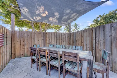 707 W Boulevard Chatelaine Delray Beach FL 33445