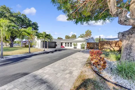 707 W Boulevard Chatelaine Delray Beach FL 33445
