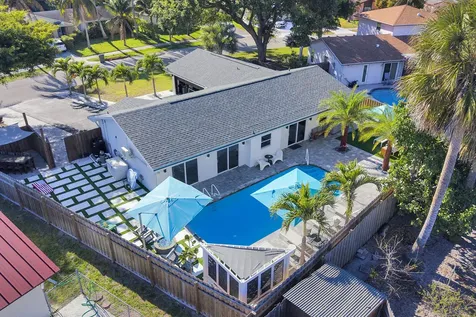 707 W Boulevard Chatelaine Delray Beach FL 33445