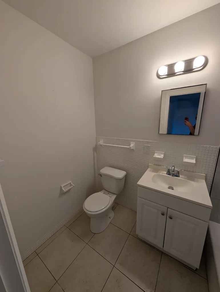 826 NE 16th Street Fort Lauderdale FL 33304