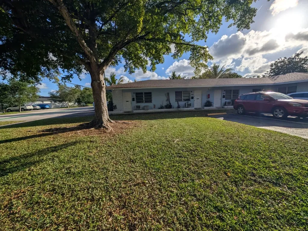 826 NE 16th Street Fort Lauderdale FL 33304