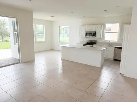 12473 NW Lynch Lane Port St Lucie FL 34987