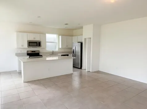 12473 NW Lynch Lane Port St Lucie FL 34987