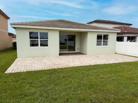 12473 NW Lynch Lane Port St Lucie FL 34987