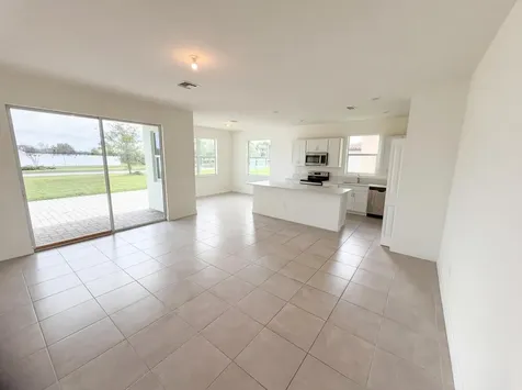 12473 NW Lynch Lane Port St Lucie FL 34987