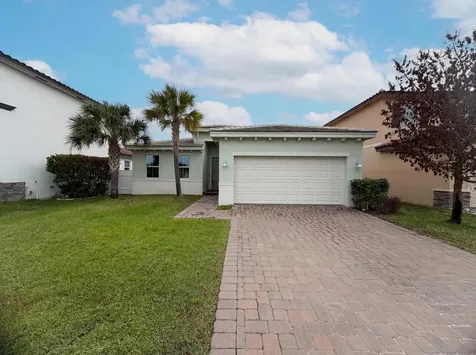12473 NW Lynch Lane Port St Lucie FL 34987