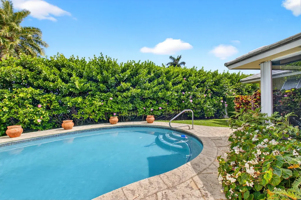 30 Spanish River Drive Ocean Ridge FL 33435