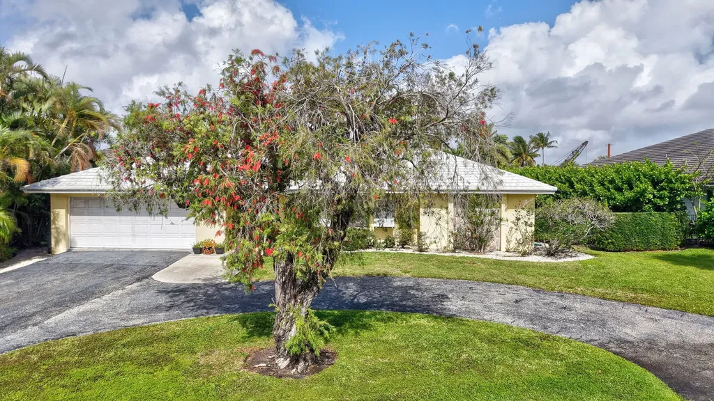 30 Spanish River Drive Ocean Ridge FL 33435