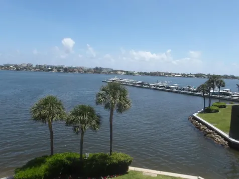 896 N Federal Highway Lantana FL 33462