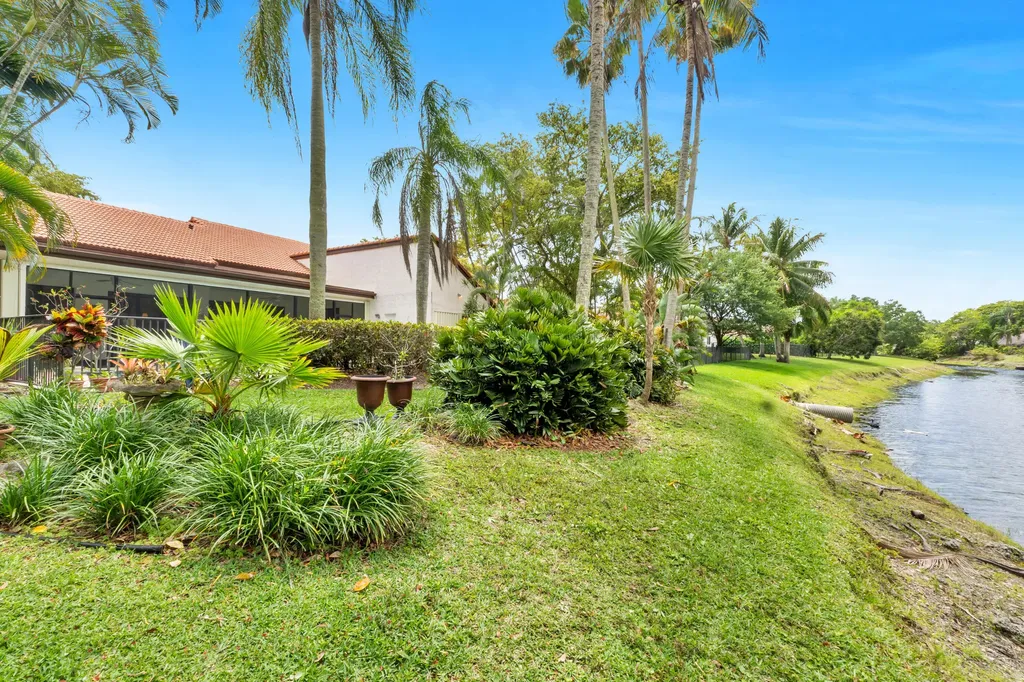 5040 NW 88th Lane Coral Springs FL 33067