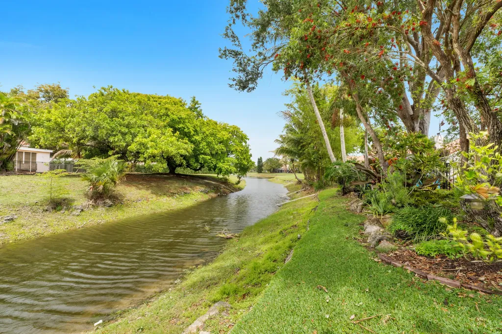 5040 NW 88th Lane Coral Springs FL 33067