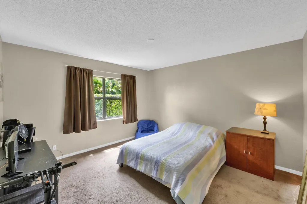 5040 NW 88th Lane Coral Springs FL 33067