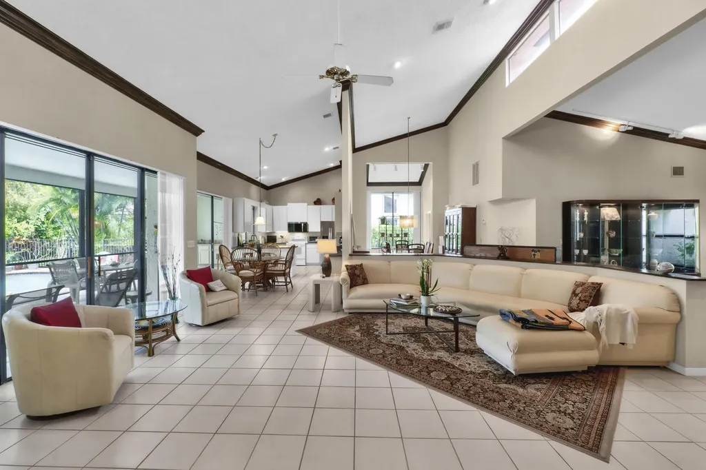 5040 NW 88th Lane Coral Springs FL 33067