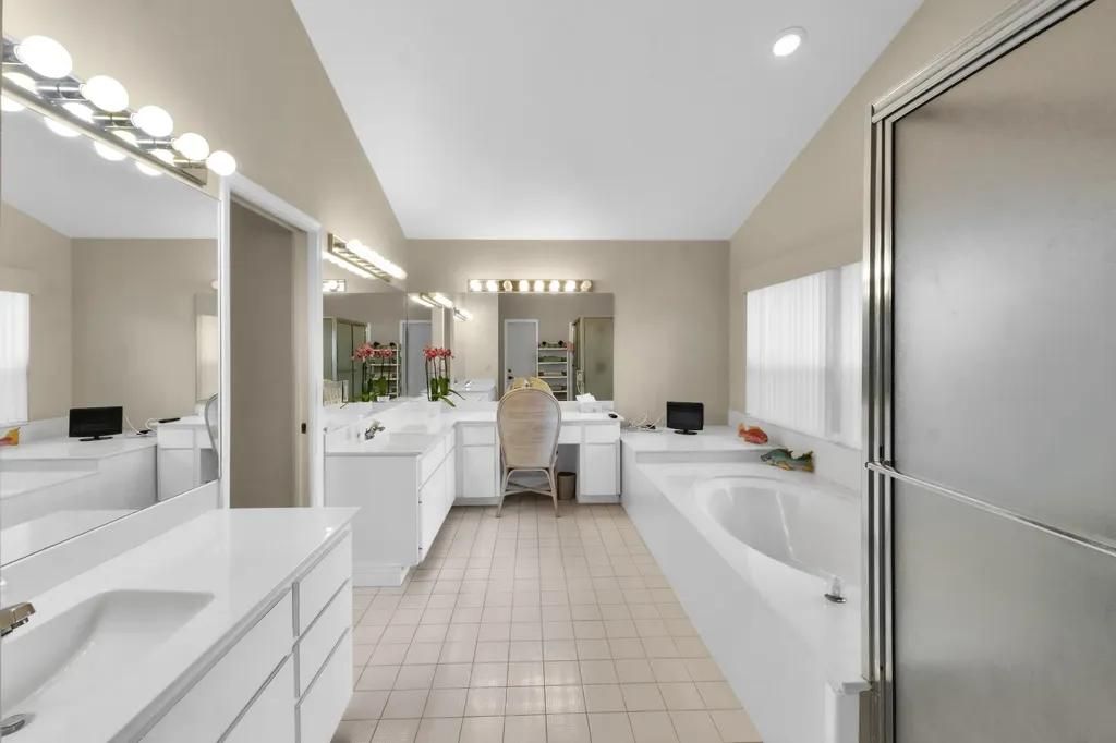 5040 NW 88th Lane Coral Springs FL 33067