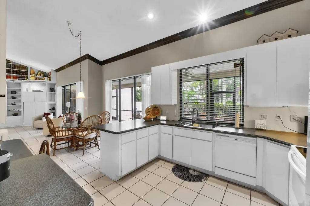 5040 NW 88th Lane Coral Springs FL 33067