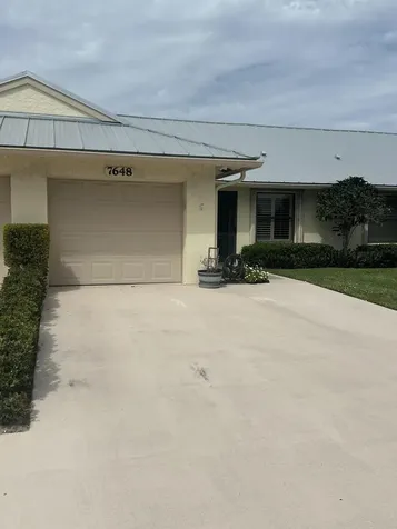 7648 SE Sugar Sand Circle Hobe Sound FL 33455