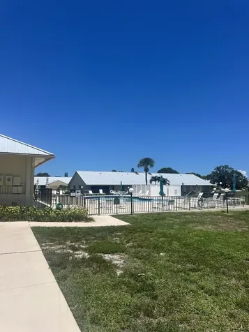 7648 SE Sugar Sand Circle Hobe Sound FL 33455