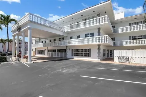 1461 S Ocean Boulevard Lauderdale By The Sea FL 33062