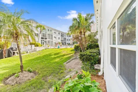 1461 S Ocean Boulevard Lauderdale By The Sea FL 33062