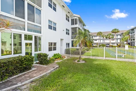 1461 S Ocean Boulevard Lauderdale By The Sea FL 33062