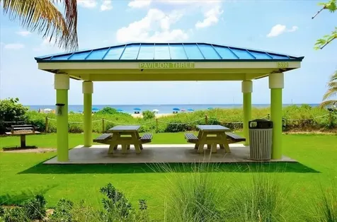 1461 S Ocean Boulevard Lauderdale By The Sea FL 33062
