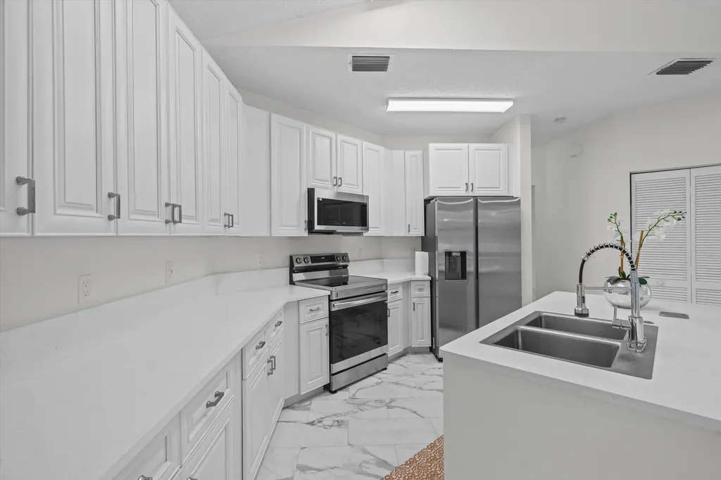 86 Citrus Park Lane Boynton Beach FL 33436