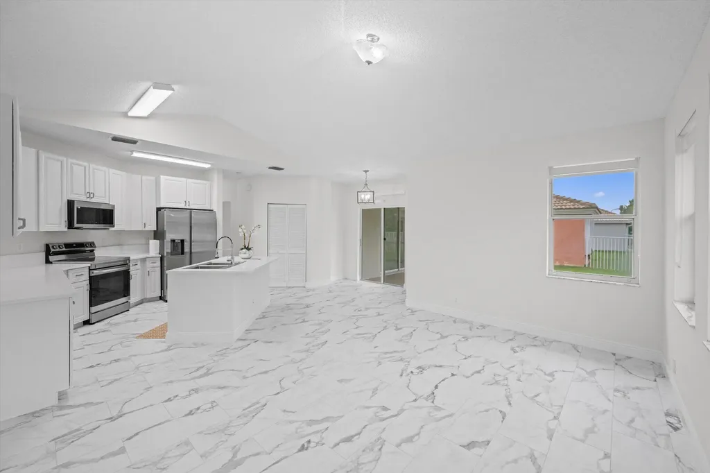 86 Citrus Park Lane Boynton Beach FL 33436