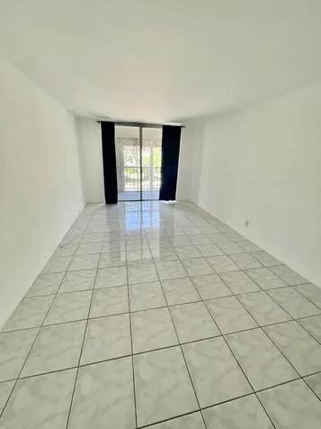 2000 Atlantic Shores Boulevard Hallandale Beach FL 33009